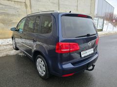 VW Touran Highline 2.0TDI 140PS 7Sitze Pano