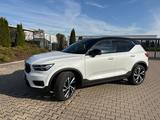 Volvo XC40 D4 AWD R Design Geartronic R Design - Volvo XC40 von privat