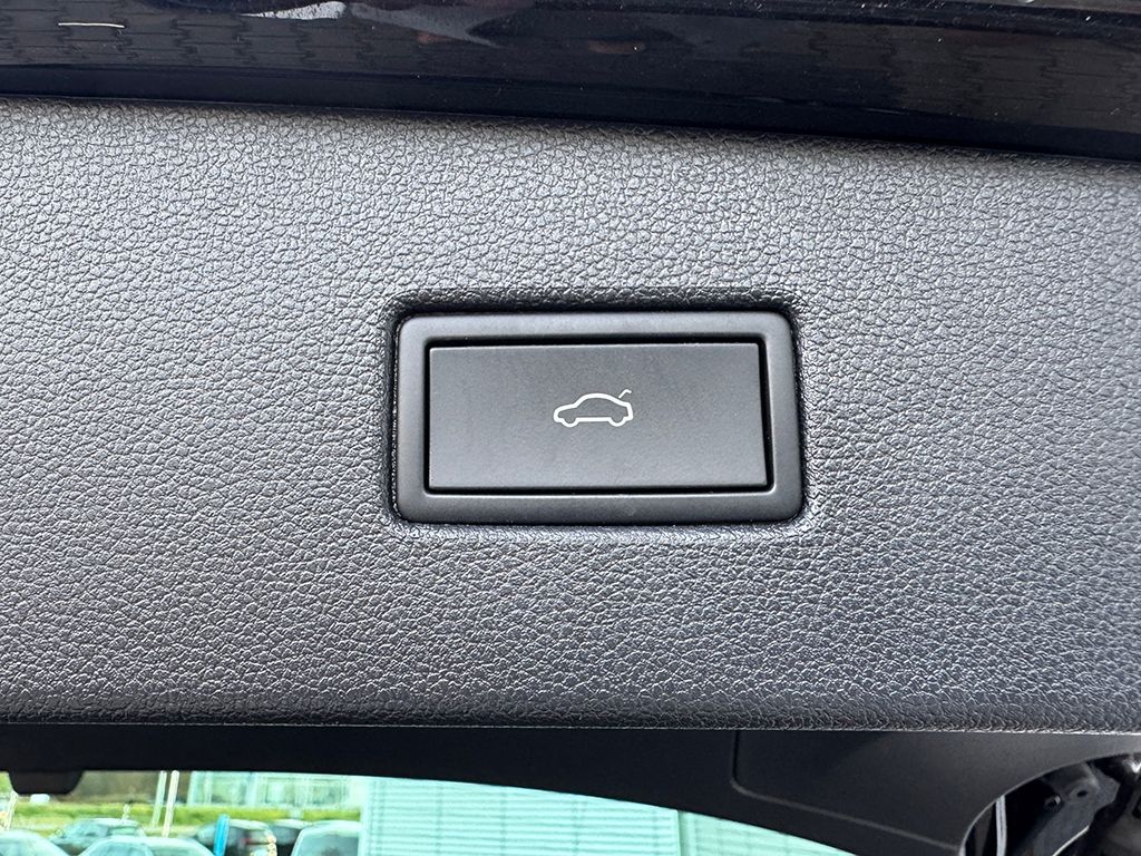 Tiguan 2.0 TDI "MOVE" *AHK*NAVI*KAMERA*