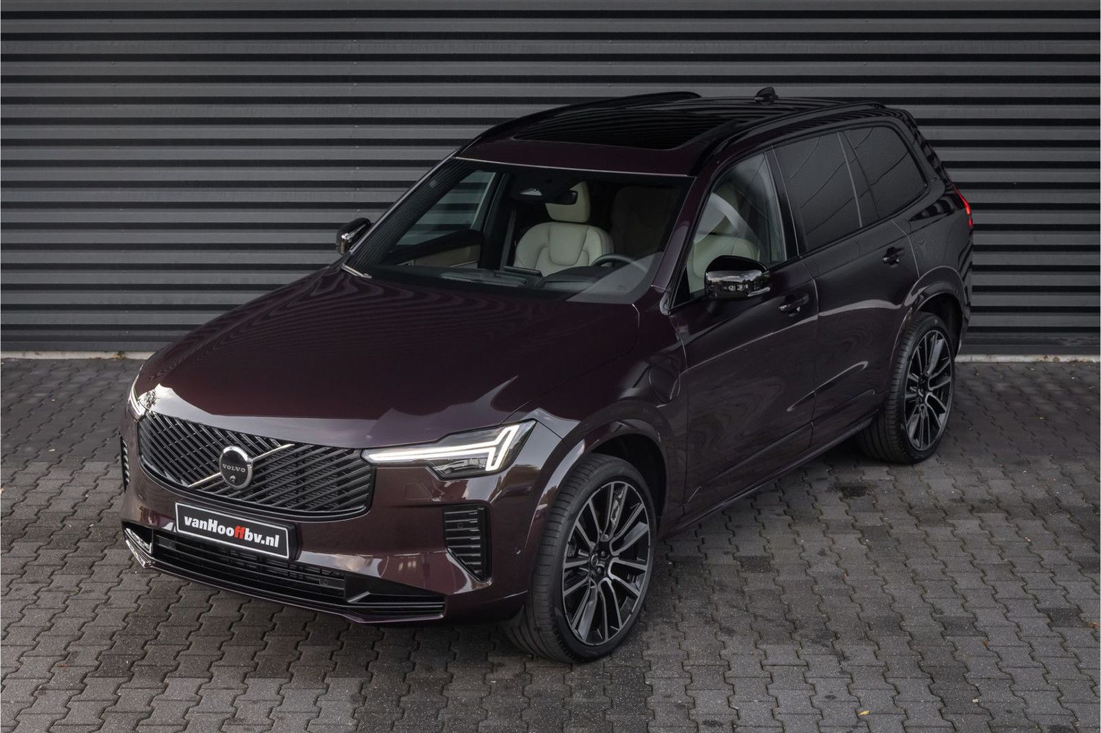 Volvo XC90 2.0 T8 Plug-in hybrid AWD Ultra Dark Luchtv imagem 2
