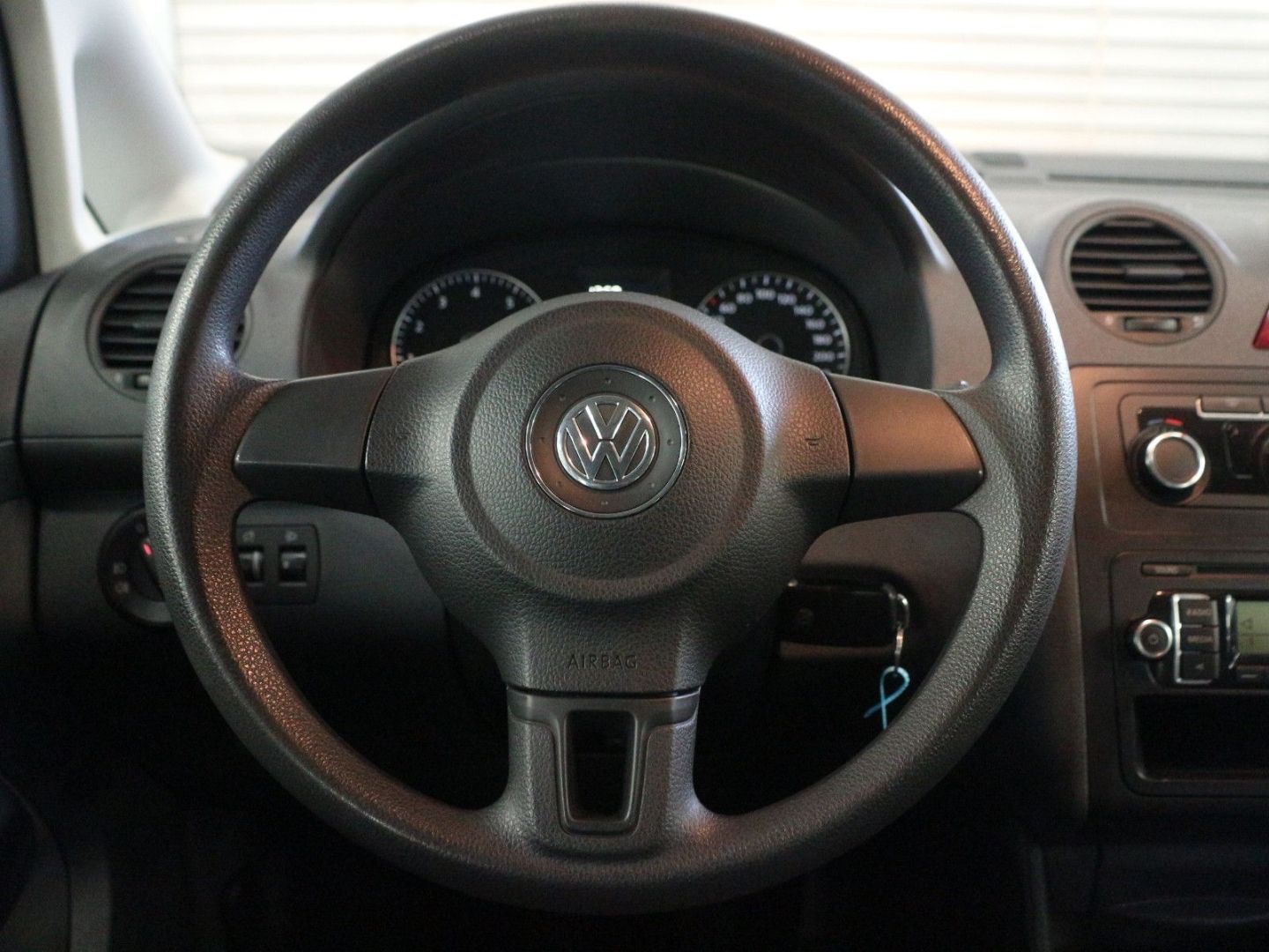 Fahrzeugabbildung Volkswagen Caddy TSI Roncalli 5-Sitzer AHK Klima PDC
