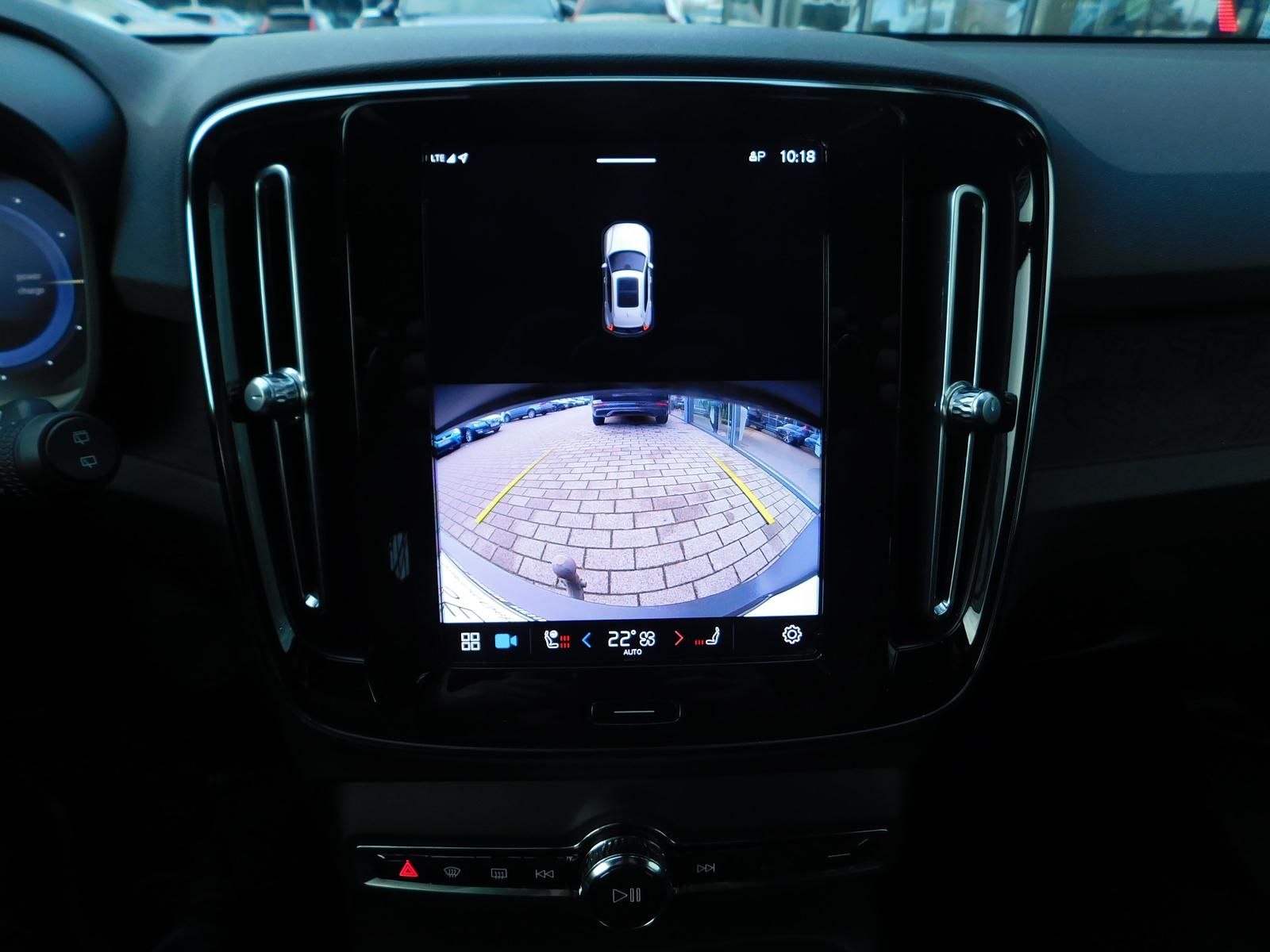 Fahrzeugabbildung Volvo XC40 Recharge Single Motor Plus