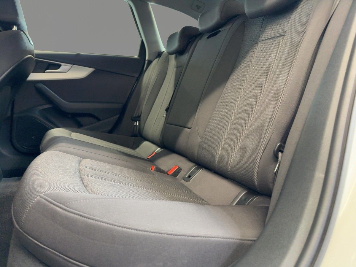 Audi A4 - Bild 10