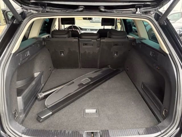 Volkswagen Passat Alltrack 2.0TSI 220PS 4Motion/AHK/ACC/Nav