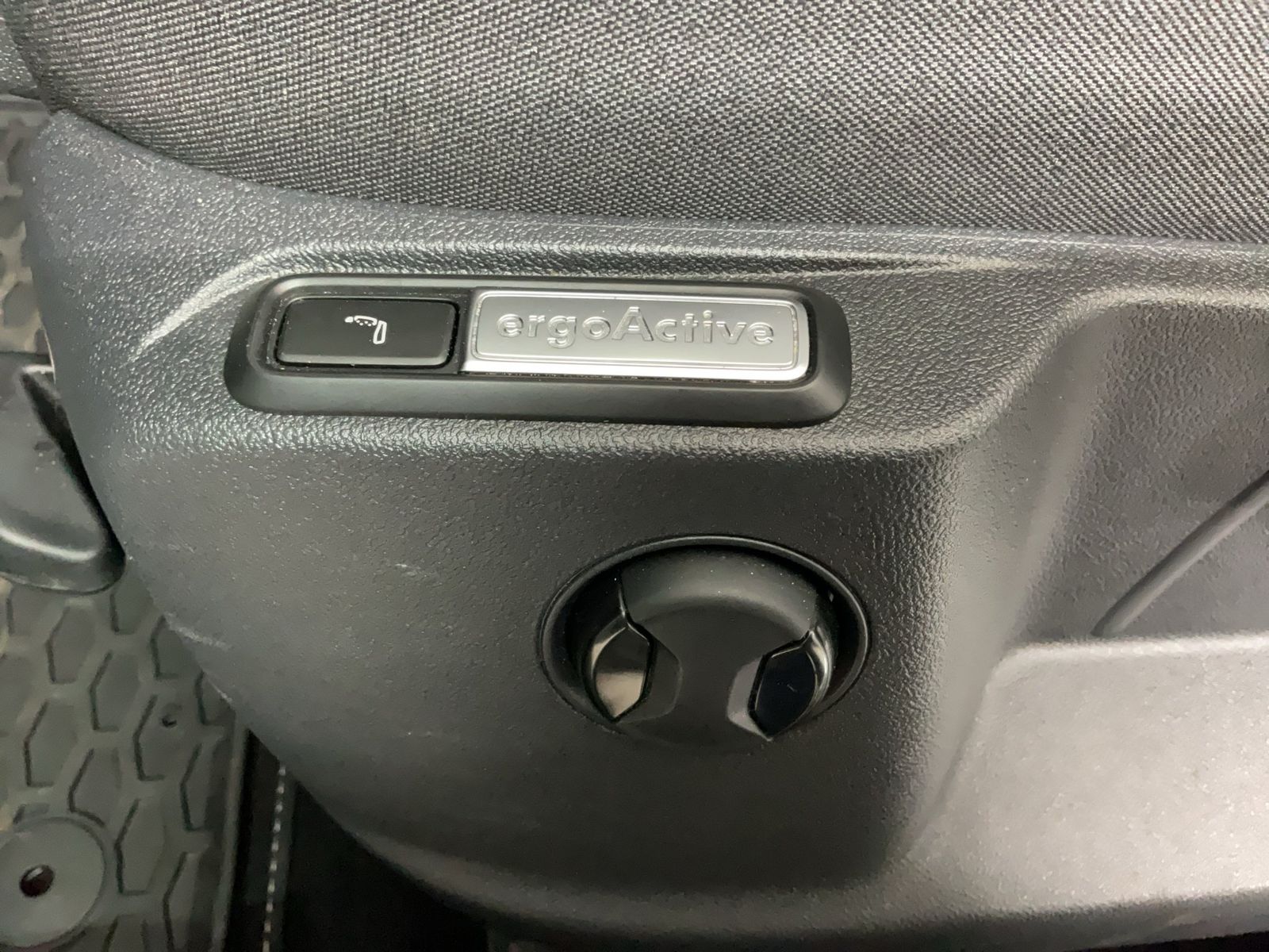 Volkswagen T-Roc - Bild 17