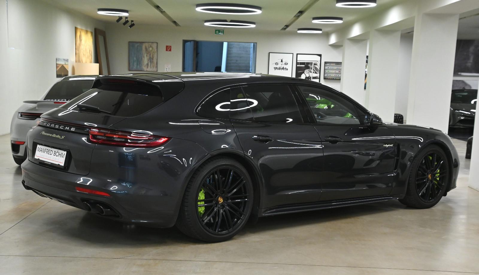 Porsche Panamera Turbo S E-Hybrid Sport Turismo