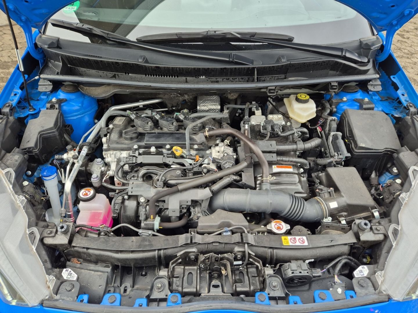 Fahrzeugabbildung Toyota Yaris Hybrid Premiere Edition 1.5 Dual-VVT-iE EU