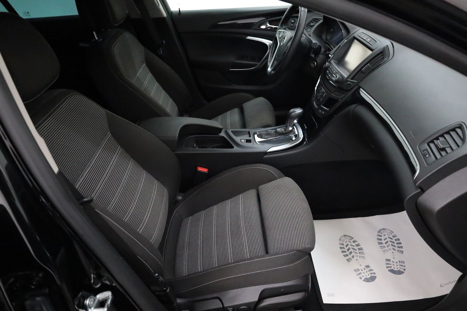 Fahrzeugabbildung Opel Insignia A ST Innovation Navi,Xenon,Kamera,SR+WR