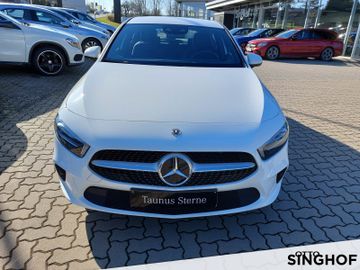 Fahrzeugabbildung Mercedes-Benz A 200 Progressive Standhzg+LED dynam+Rü Kam+Navi