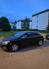 Opel Astra GTC 1.9 CDTI Cosmo 74kW Cosmo - Opel Astra aus 2006 mit Diesel-Antrieb: Limousine