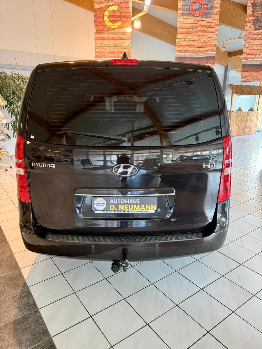 Hyundai H-1 8-Sitz.Travel Family+Leder*AHZV*Allwetter