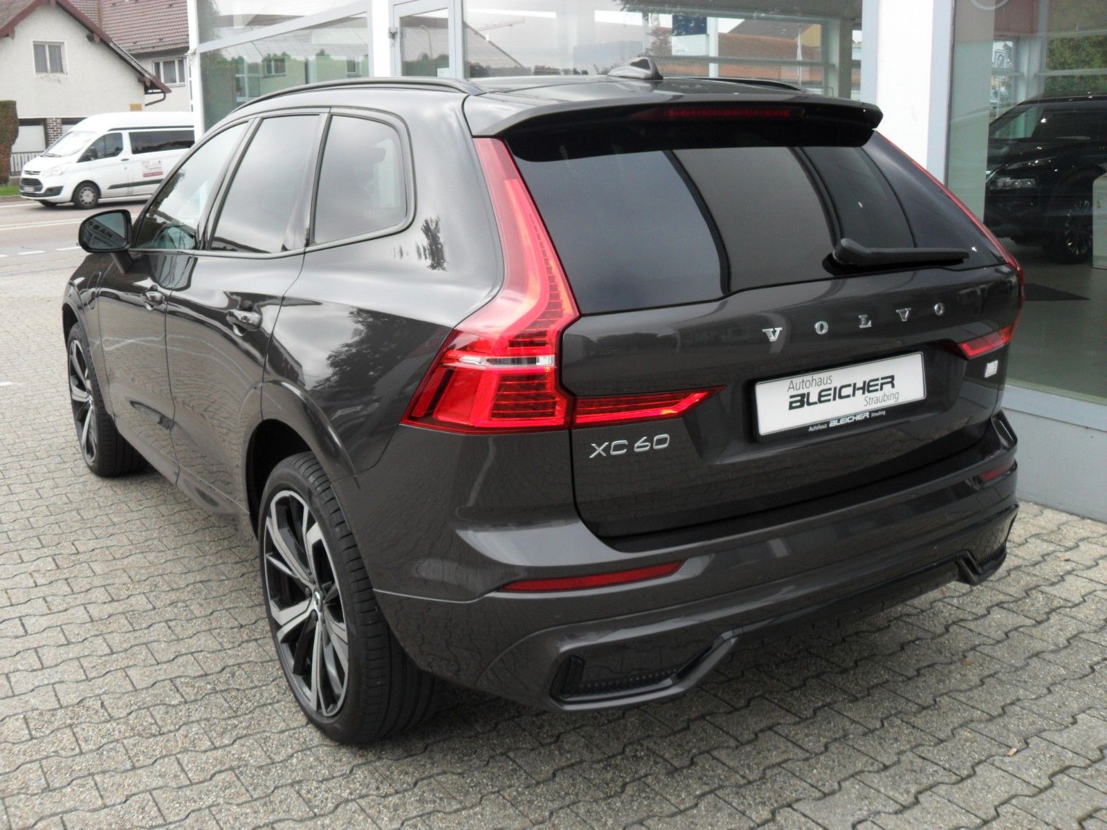 Fahrzeugabbildung Volvo XC60 T6 Plus Dark | AWD | 21er | Licht