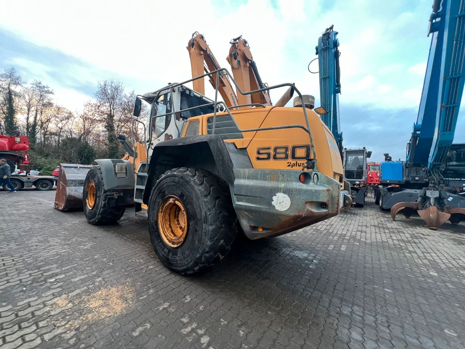 Fahrzeugabbildung Liebherr L 580 2Plus2 / AC/ ZSA /