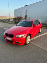 BMW E90 335i M-Paket - BMW 335 Limousine 335i m paket mit Benzin-Antrieb