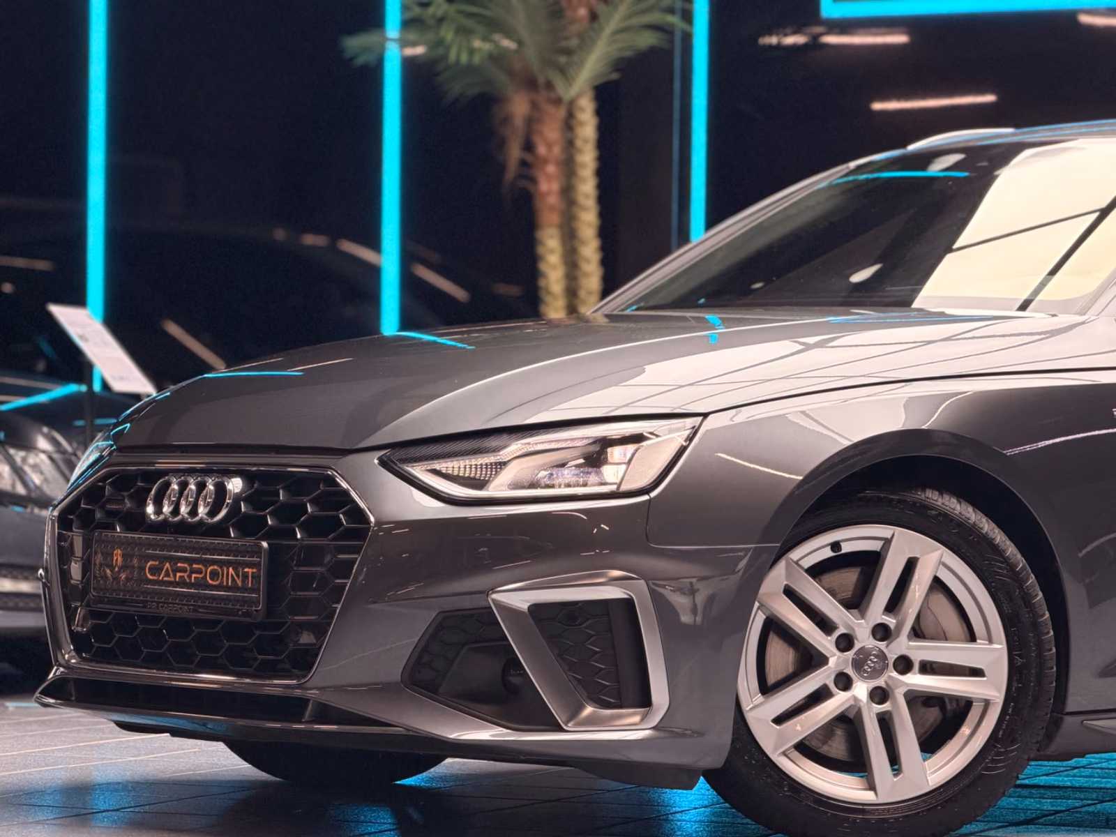 Audi A4 Avant 45 TFSI quattro S line/LED/AHK/ACC