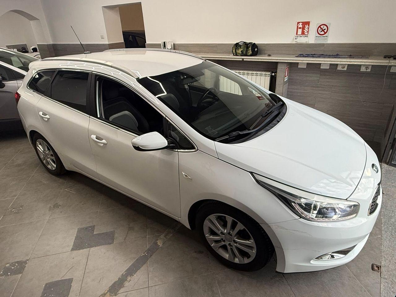 Kia cee'd 2015 — engine 1.582 cm³, 128 HP (94kW)