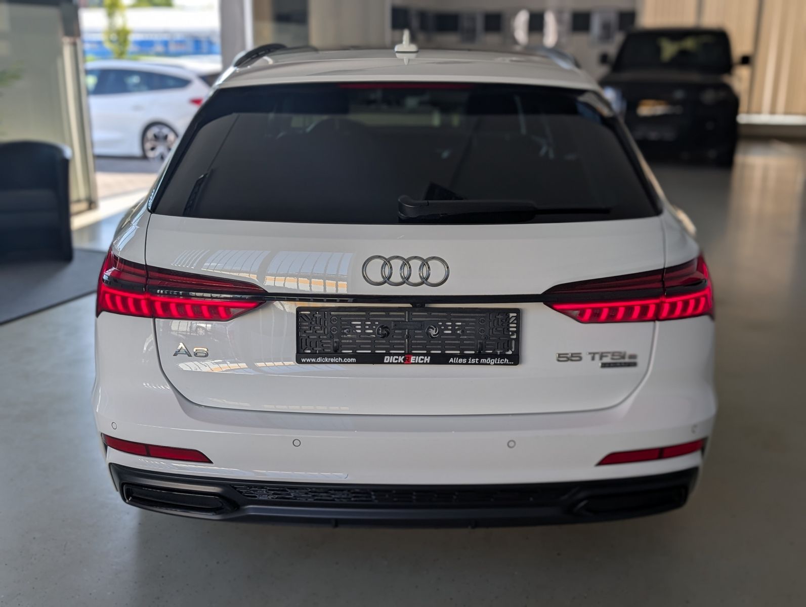 Fahrzeugabbildung Audi A6 55 TFSI e quat 3x S-Line MATRIX PANO 4xKlima