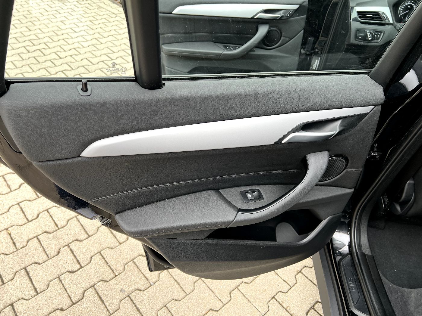 BMW X1 20i xDrive Advantage *Leder Sitzh. DAB PDC* foto 12