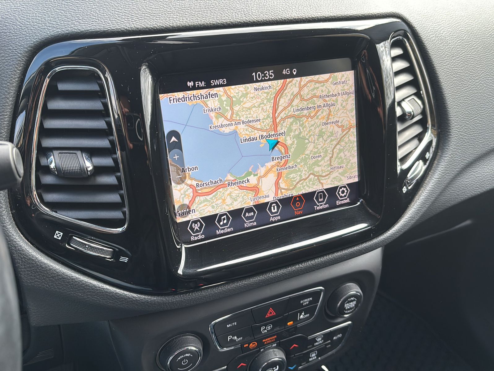 Fahrzeugabbildung Jeep Compass Limited FWD
