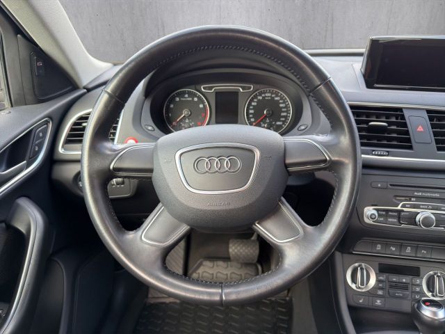 Q3 2.0 TFSI quattro/AHK/Xenon/DSG/PDC Klima