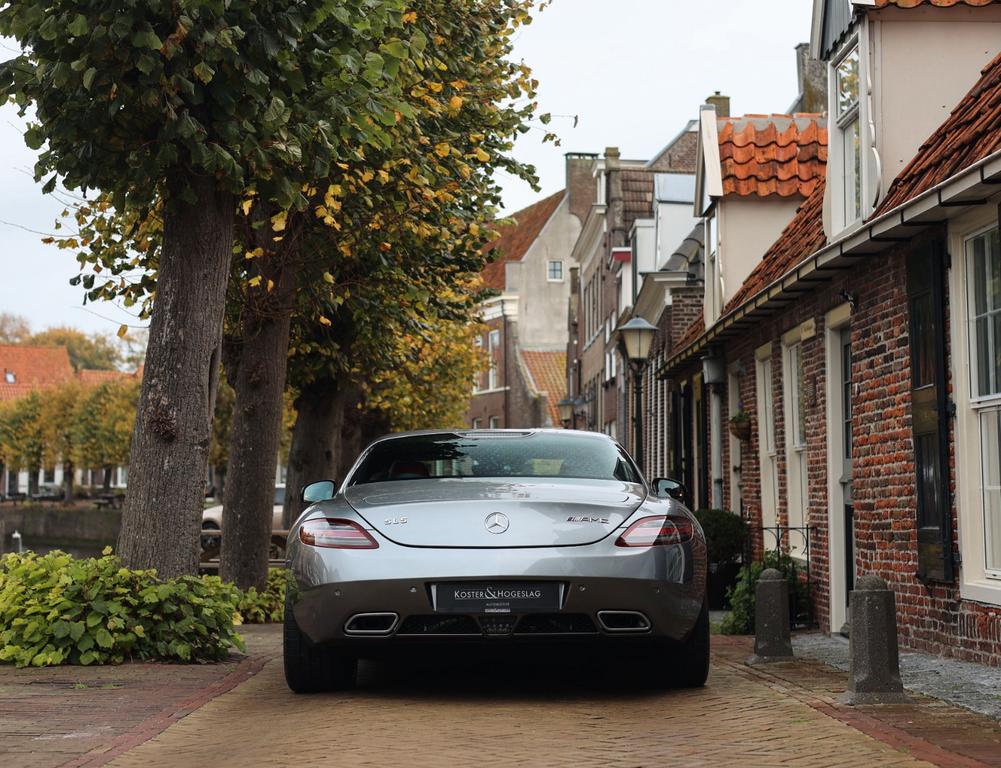 Mercedes-Benz SLS AMG