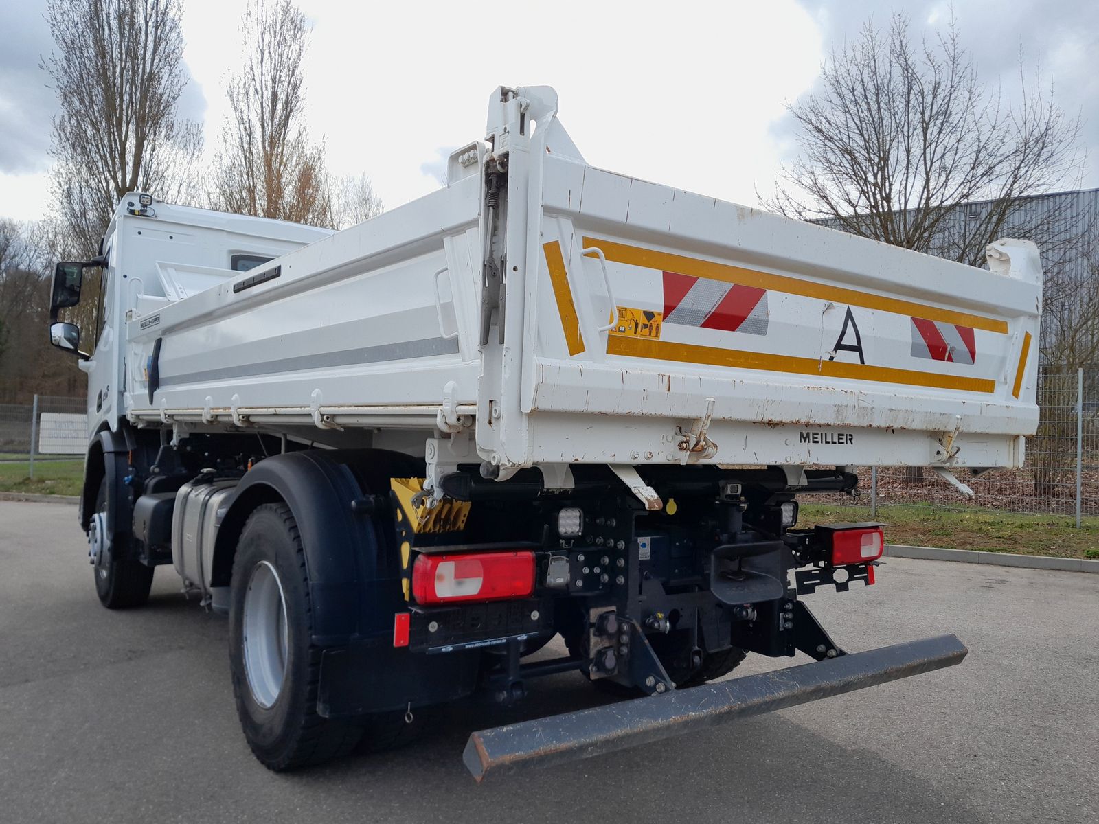 Fahrzeugabbildung DAF FA XDC 450