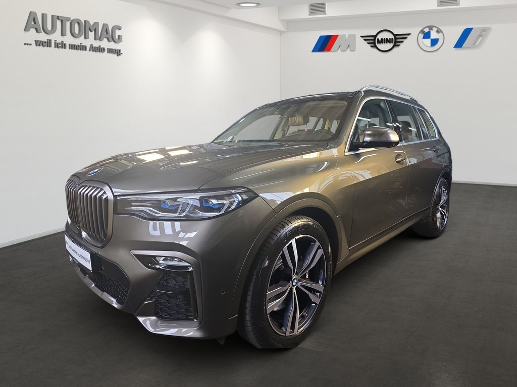 BMW X7 M50