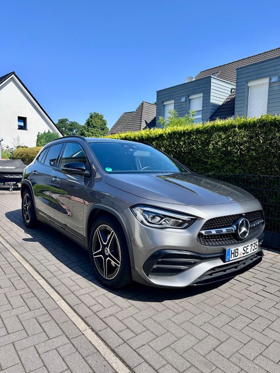 Image of Mercedes-Benz GLA 200
