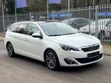 Peugeot 308 SW Allure NAVI//PANORAMA//SHZ//1HAND//SCHECK - Peugeot 308 mit Benzin-Antrieb: Kleinwagen