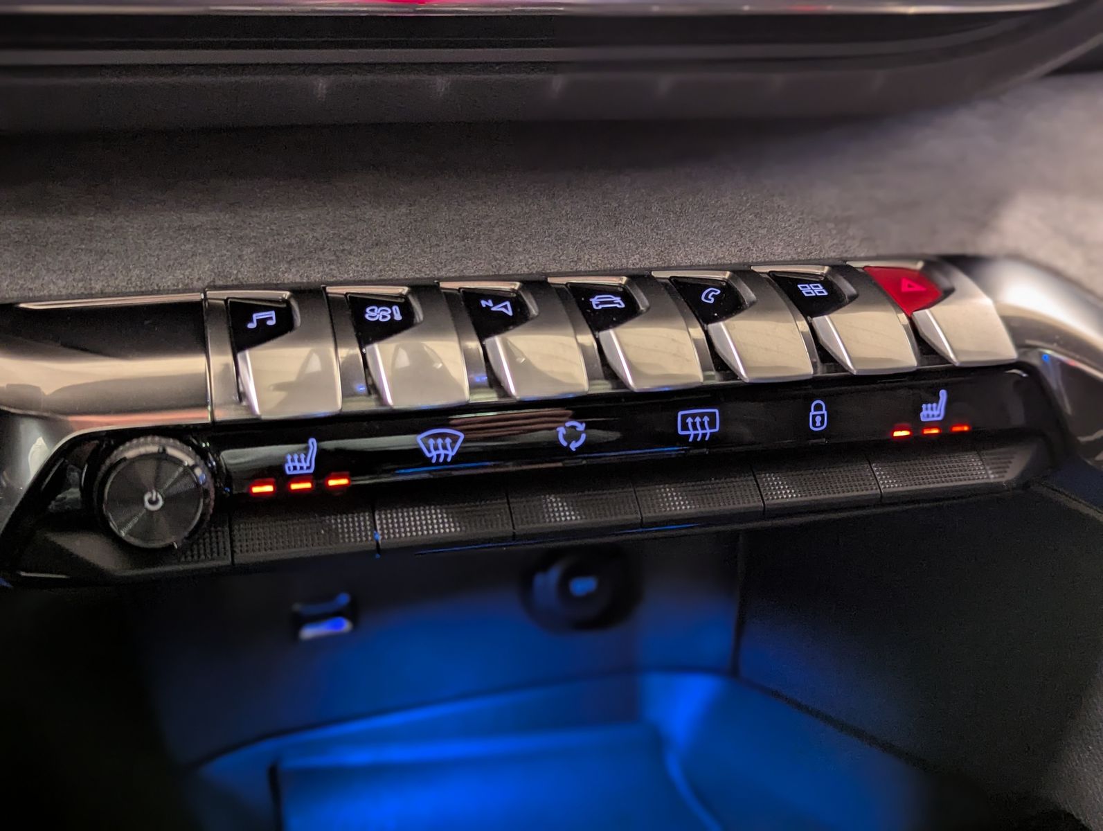 PEUGEOT 5008 GT Allure Pack Kamera LED Pano 7-Sitze AHK - Image 27