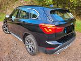 BMW X1 sDrive18i Sport Line Sport Line - BMW X1 von privat