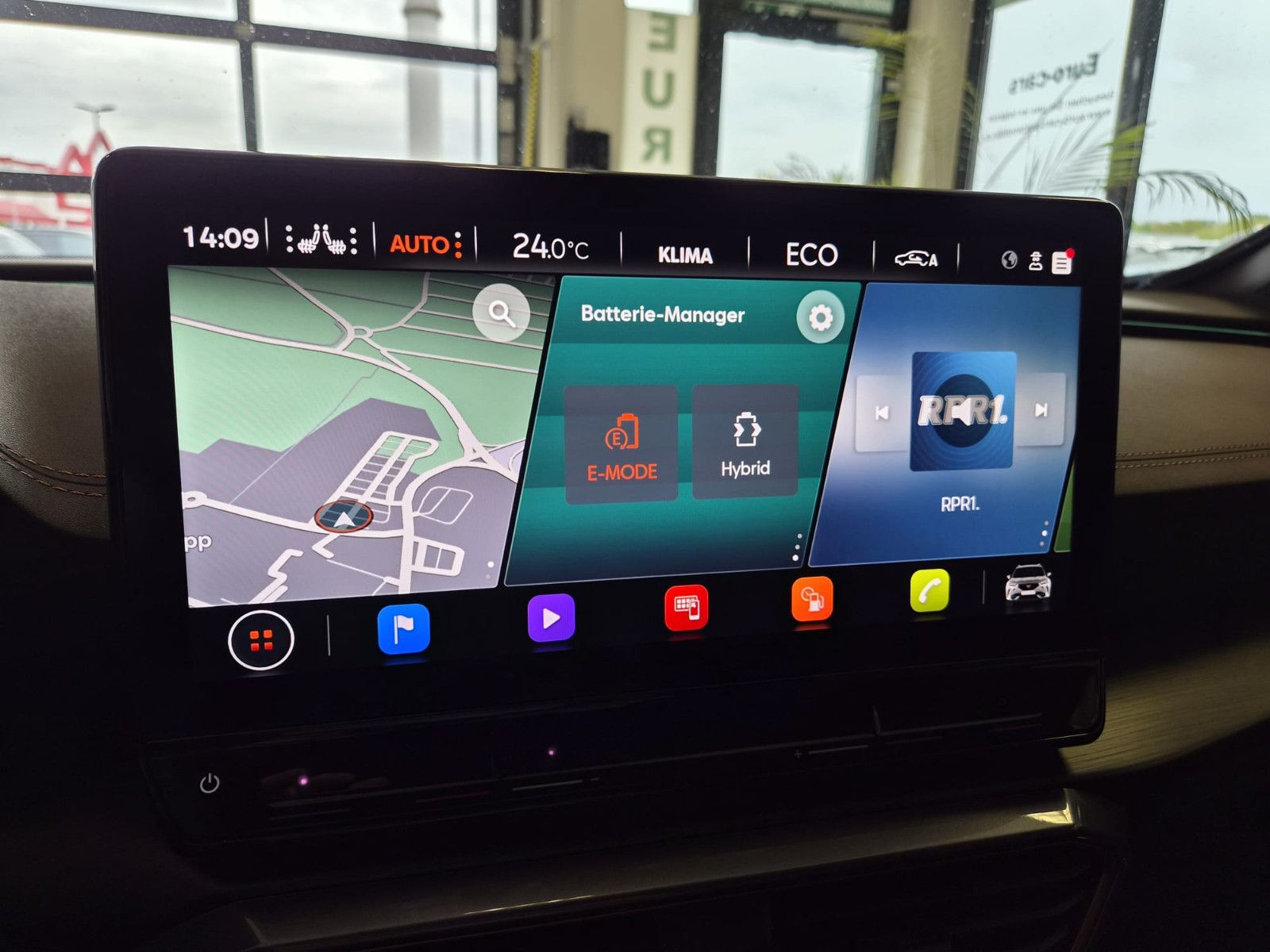 Fahrzeugabbildung CUPRA Formentor VZ e-Hybrid / GEPFLEGT / 1. HAND