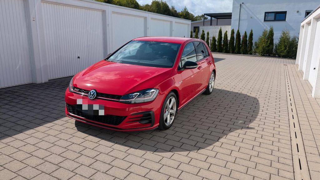 Image of Volkswagen Golf
