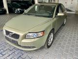 Volvo S40 2.0 Kinetic*NAVI*XENON*AHK*2 HAND* - Volvo S40