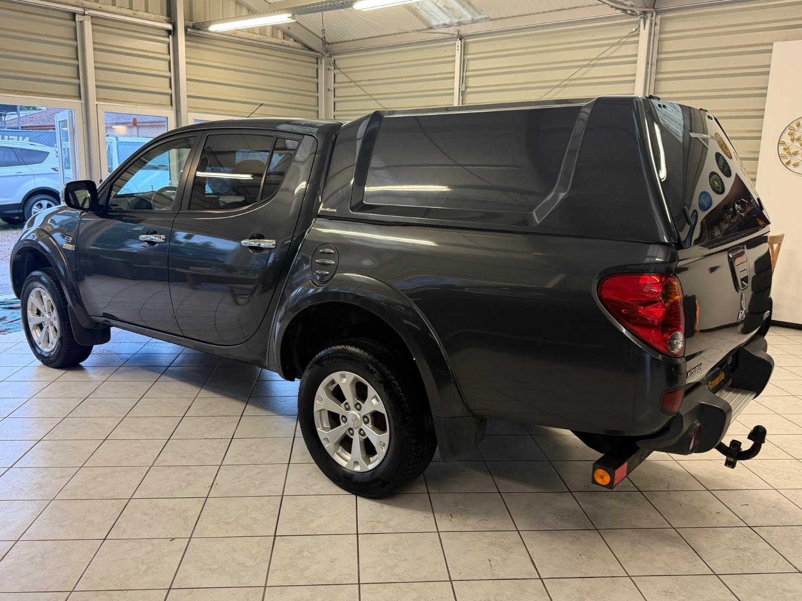 Mitsubishi L200 2.5 DI-D Edition 20 Double Cab | 178 ch | BVM | Cuir | GPS | Hard-top | Attelage | Xénon
