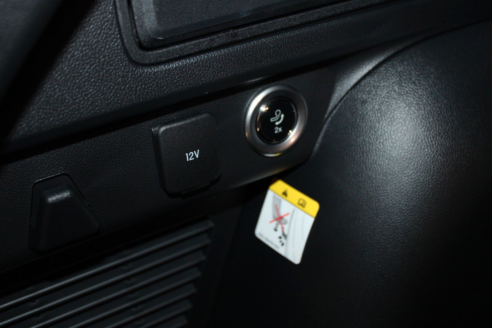 Fahrzeugabbildung Ford Kuga 2.5 Duratec FHEV Sound Edition X ECVT