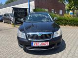 Skoda Octavia 1.4 TSI Elegance Combi PDC AHK KLIMA - Skoda Octavia aus 2011: Kombi