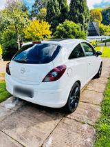 Opel Corsa 1.4 16V Color Edition  TÜV bis ... - Opel Corsa aus 2011: Color Edition