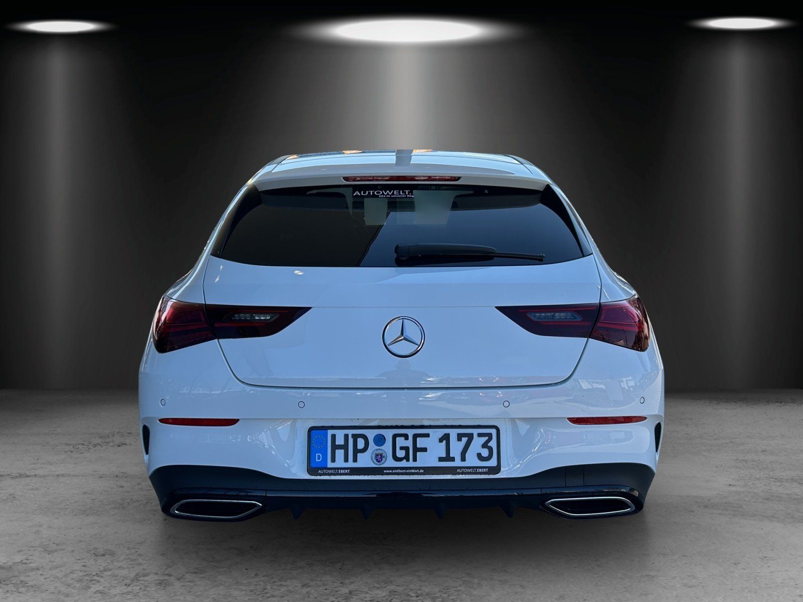 Fahrzeugabbildung Mercedes-Benz CLA 200 d Shooting Brake AMG Distronic PANO 360°