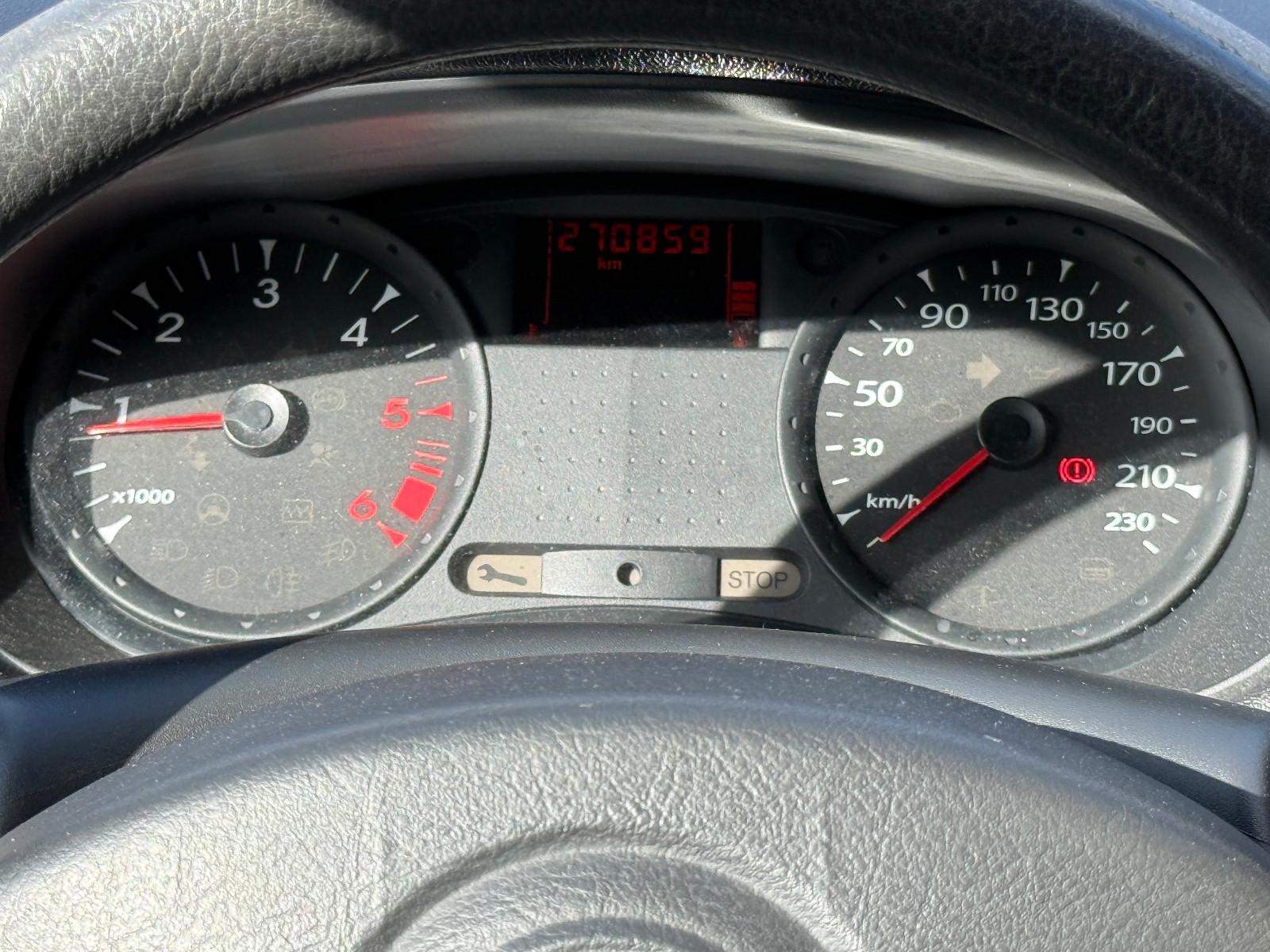 Renault Clio 2010 — photo 10