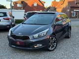 Kia cee'd 1.6 GDI Auto. Pano R-Cam Xenon Keyless AHK - Kia cee'd Sportswagon aus 2013