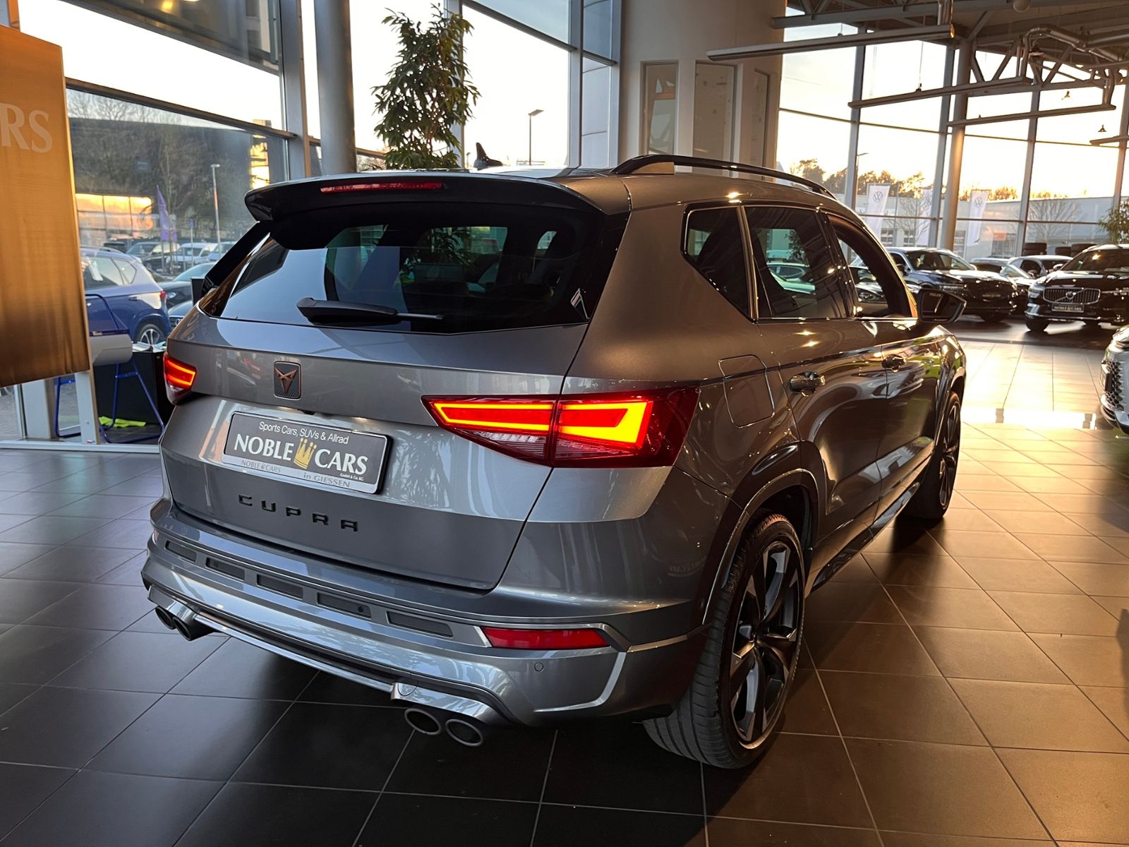 Fahrzeugabbildung CUPRA Ateca 2.0 TSI DSG Allrad BEATS NAVI