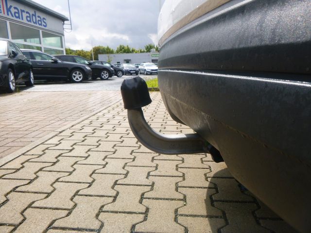 Fahrzeugabbildung Audi Q2 30 TDI >AUT/AHK /NAVI/TEMP/Einparkhilfe<