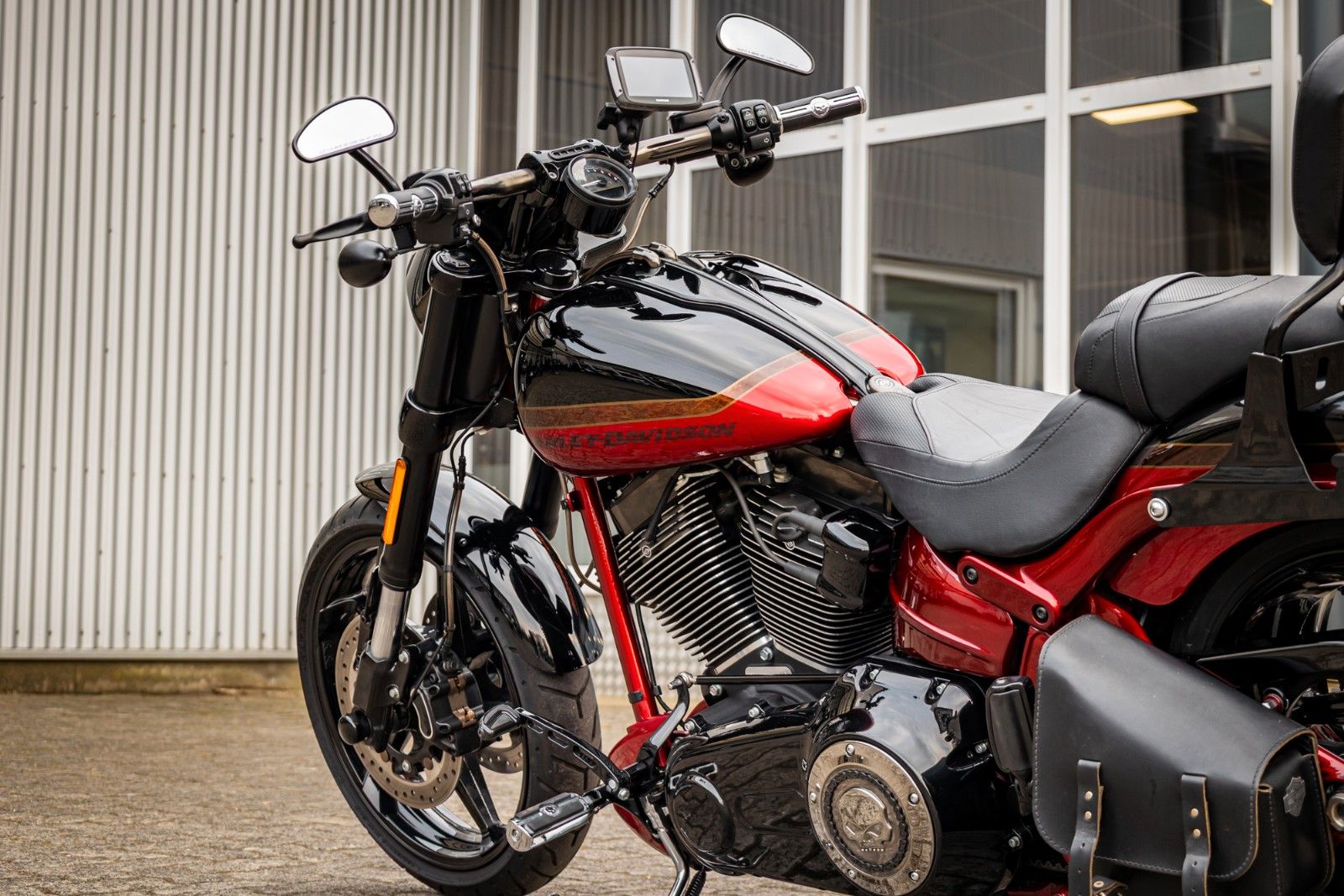 Fahrzeugabbildung Harley-Davidson FXSE CVO Pro Street Breakout - Jekill & Hyde