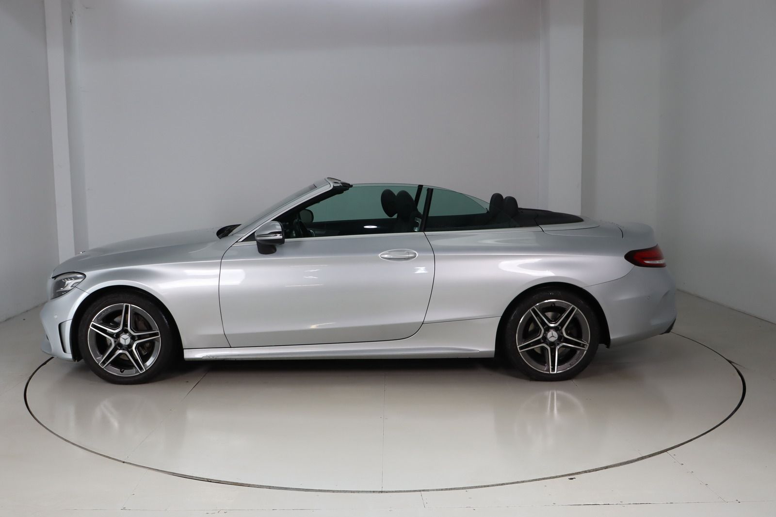 Fahrzeugabbildung Mercedes-Benz C 220 d Cabrio AMG Line