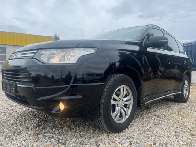 Mitsubishi Outlander ClearTec Invite 2WD