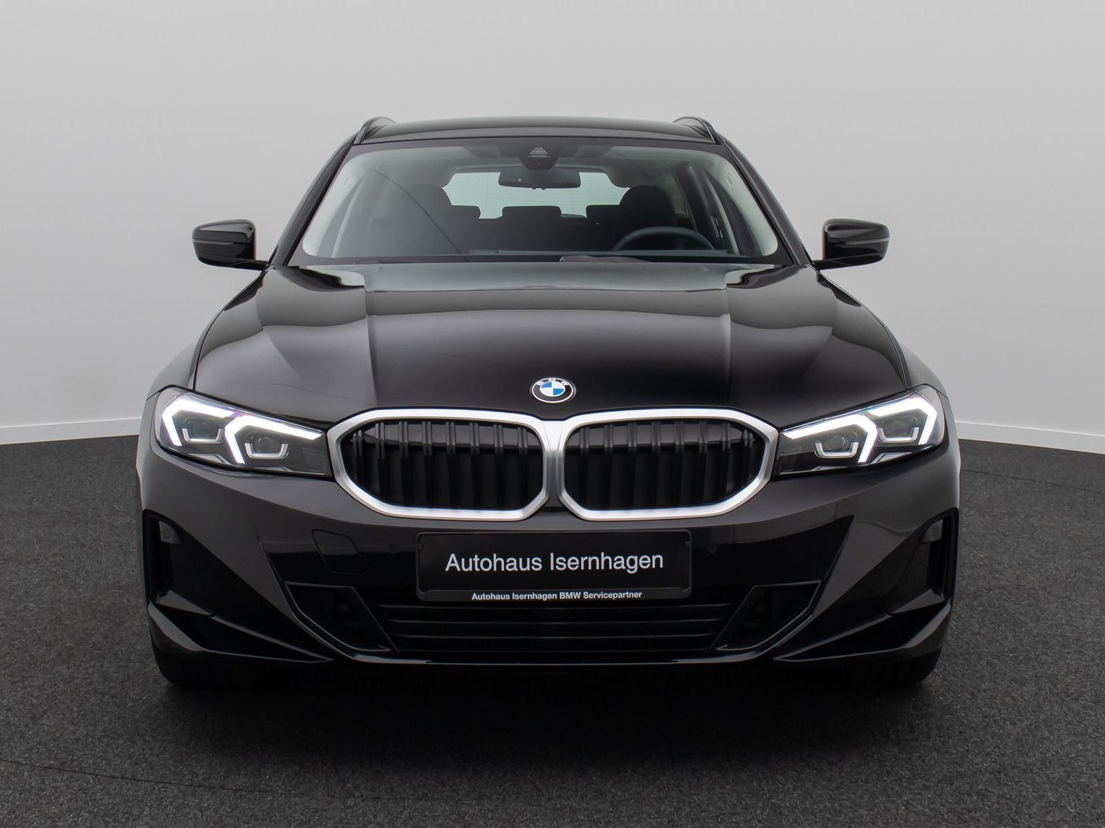 Fahrzeugabbildung BMW 318i Kamera DAB CockPit+ Widscreen Alarm LED