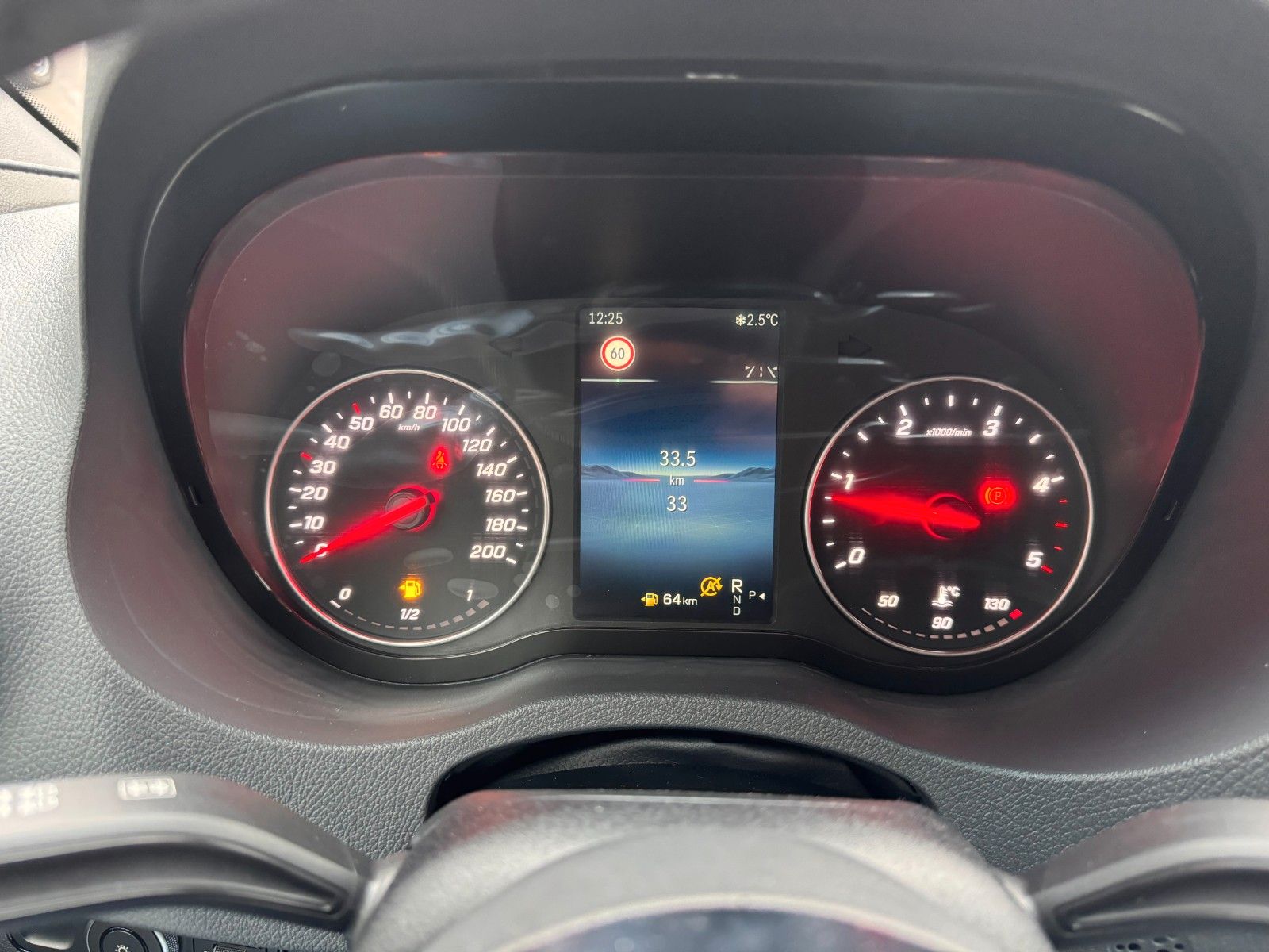 Fahrzeugabbildung Mercedes-Benz Sprinter 319 CDI 3665 Klima Kamera AHK