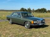 Mercedes-Benz W123 230E, Automatik, Klima, Leder, ZV, Tempomat - Mercedes-Benz 230: Te