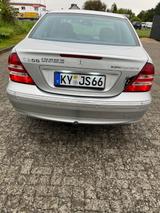 Mercedes-Benz 200 - Mercedes 200 mit Schiebedach